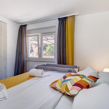 Providenca Accommodation Mali Lošinj Eksteriør bilde