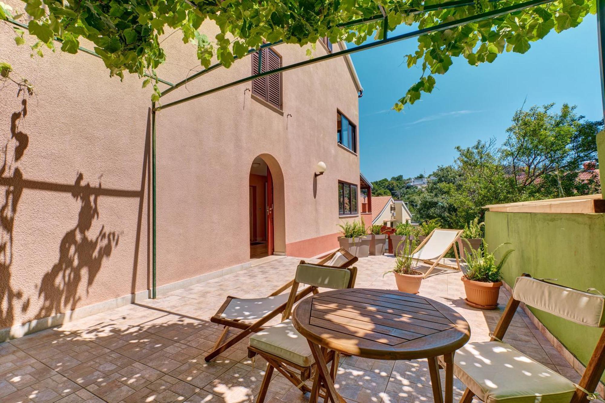 Providenca Accommodation Mali Lošinj Eksteriør bilde